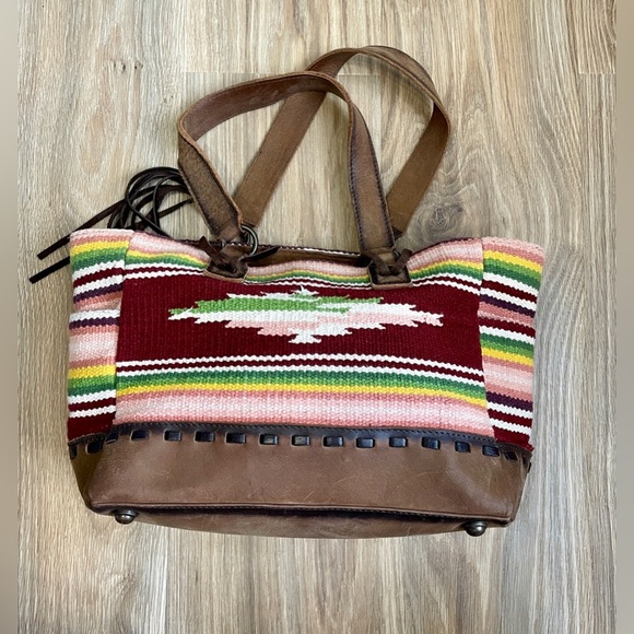 Buffalo Girl Tote by StS Ranchwear LNC - Picture 3 of 7